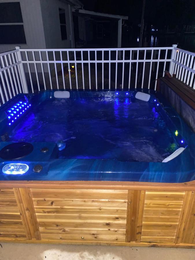 Vila Hot Tub And Dock Gilligan'S On The Island Matlacha Exteriér fotografie
